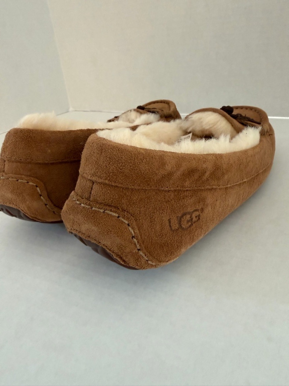 UGG Australia W Suki Moccasin Slippers - Chestnut - Size 7 - New in Box! - Picture 5 of 11